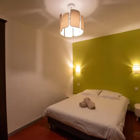 Holiday home Ateliers, Terrasse - Parking - Clim Arles