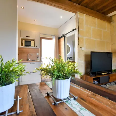 Ateliers, Terrasse - Parking - Clim * Arles
