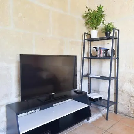 Ateliers, Terrasse - Parking - Clim * Arles